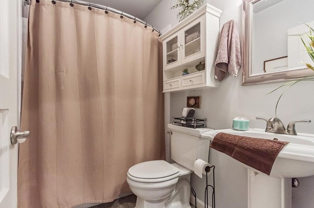 2331 Sanford Rd, Decatur GA  30033-5511 exterior