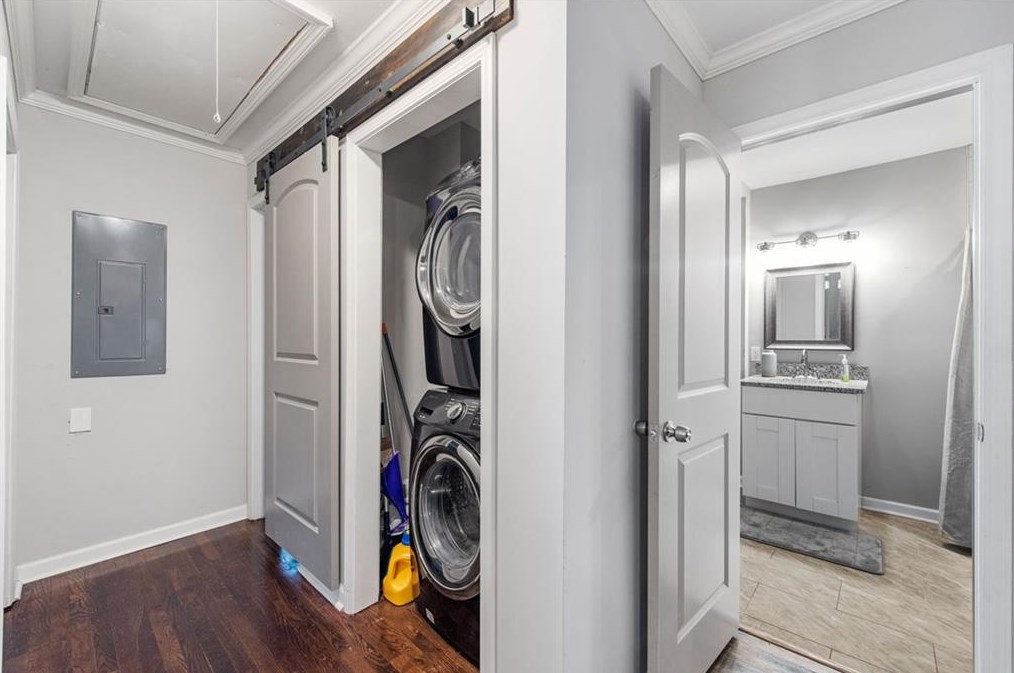 1955 Glenmar Dr, Decatur GA  30032-5147 exterior