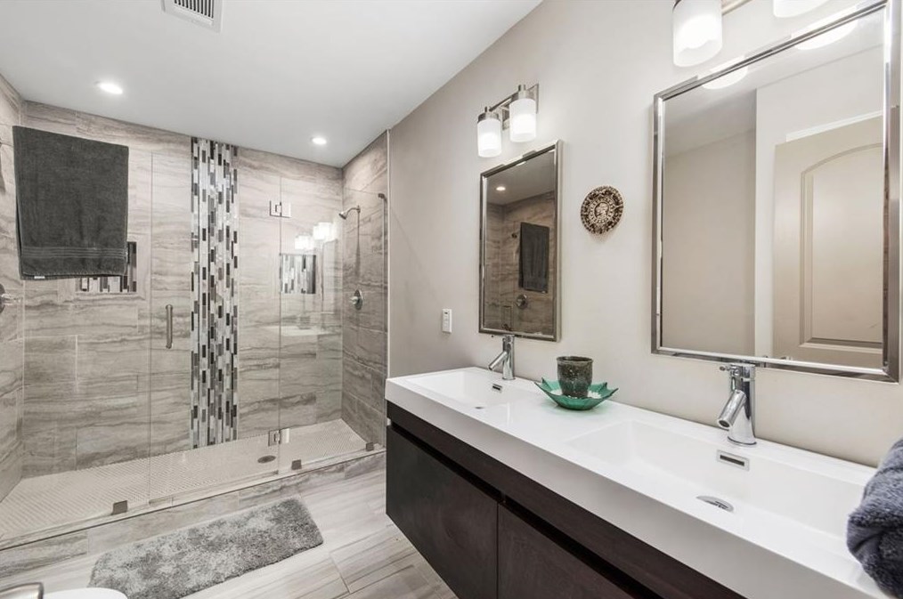 1955 Glenmar Dr, Decatur GA  30032-5147 exterior