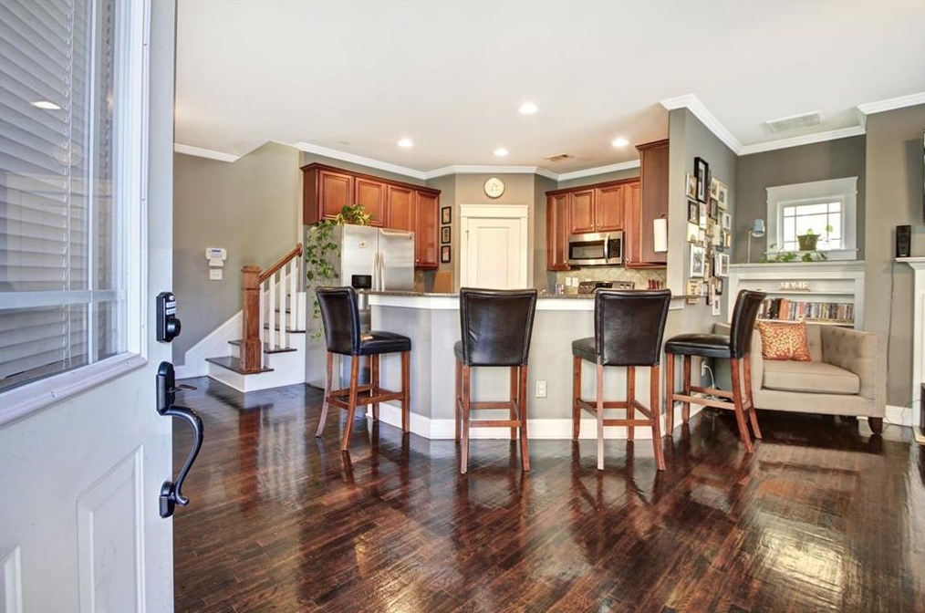 225 Washington Manor Dr, Atlanta GA  30314-2864 exterior