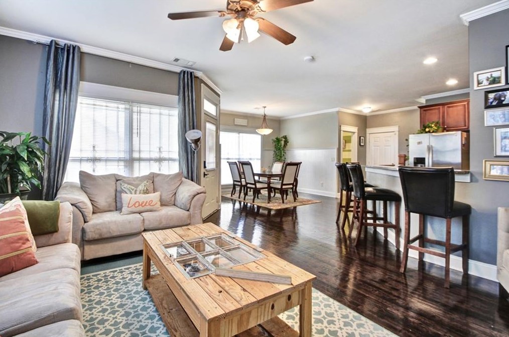 225 Washington Manor Dr, Atlanta GA  30314-2864 exterior