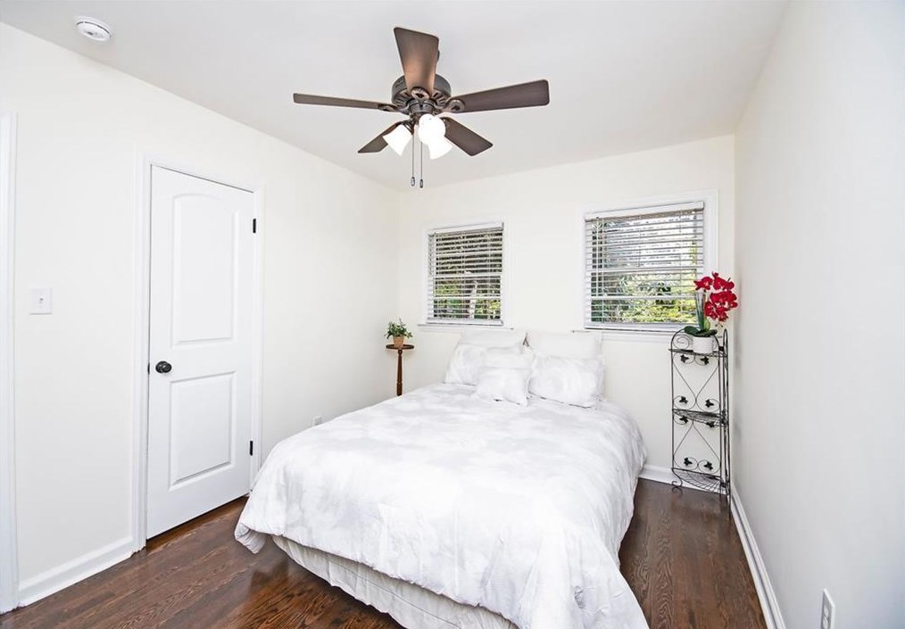 3145 Pinehill Dr, Decatur GA  30032-2801 exterior