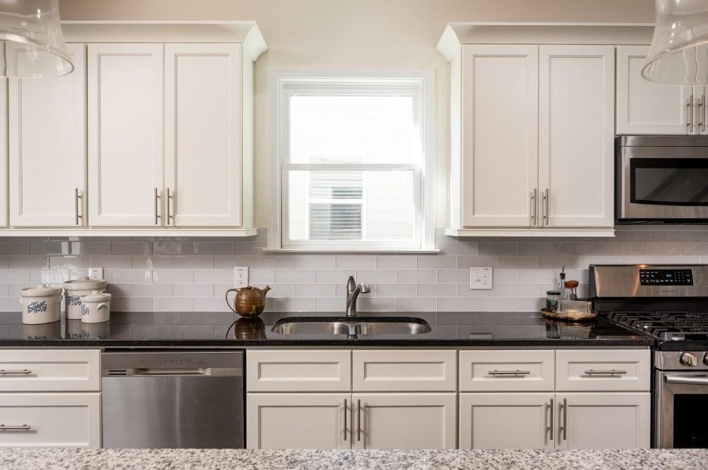 264 Sisson Ave, Atlanta GA  30317-1422 exterior