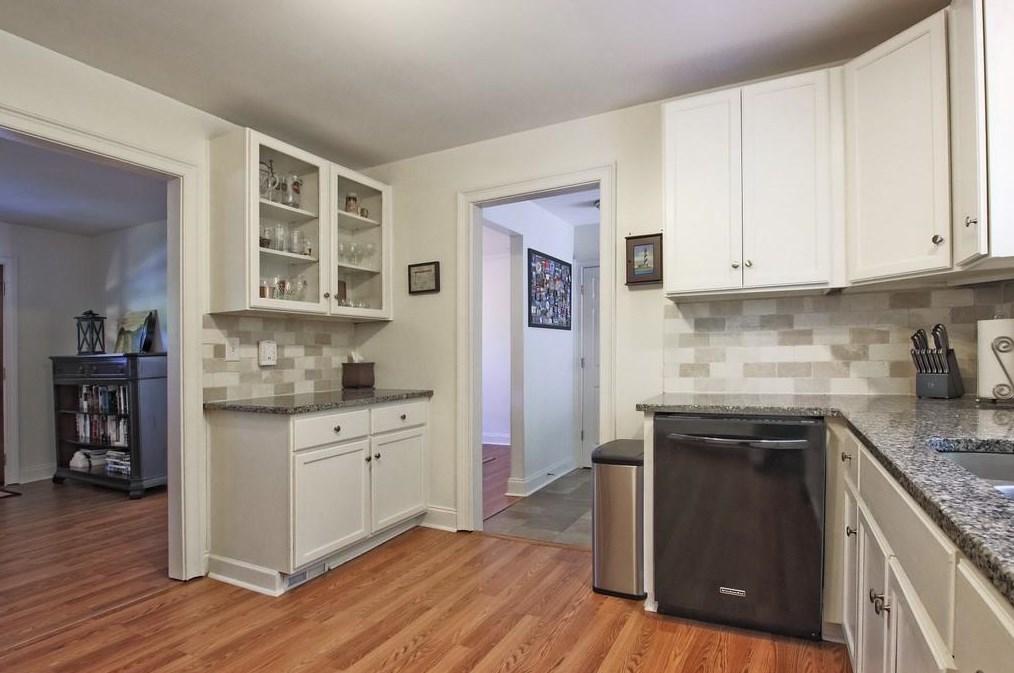 3565 Hickory Cir, Smyrna GA  30080-5613 exterior
