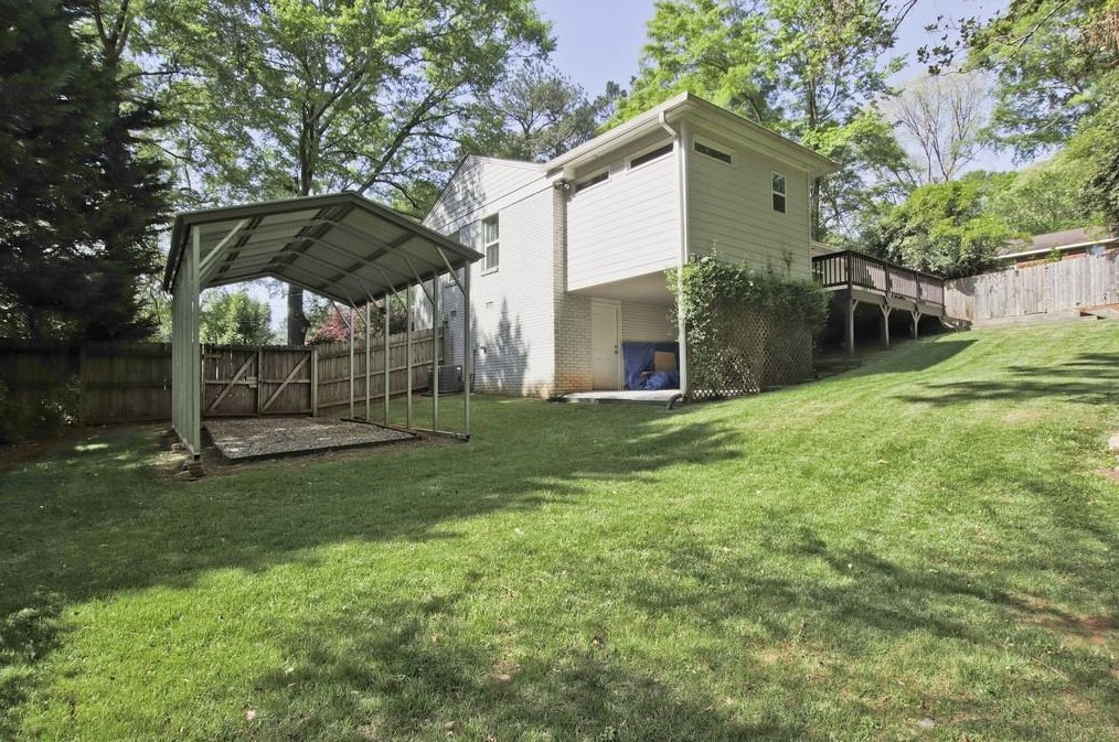 3565 Hickory Cir, Smyrna GA  30080-5613 exterior