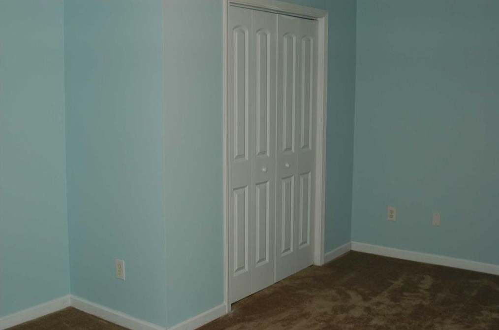 2823 Joyce Ave, Decatur GA  30032-4323 exterior