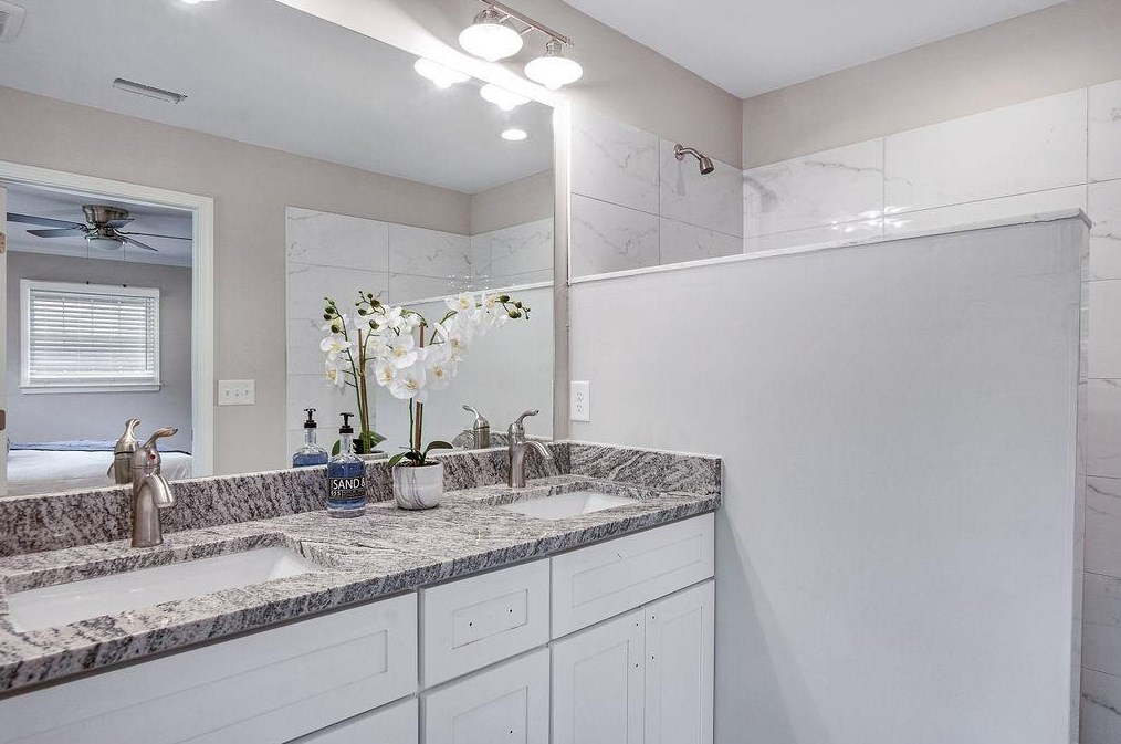 3159 Toney Dr, Decatur GA  30032-6713 exterior