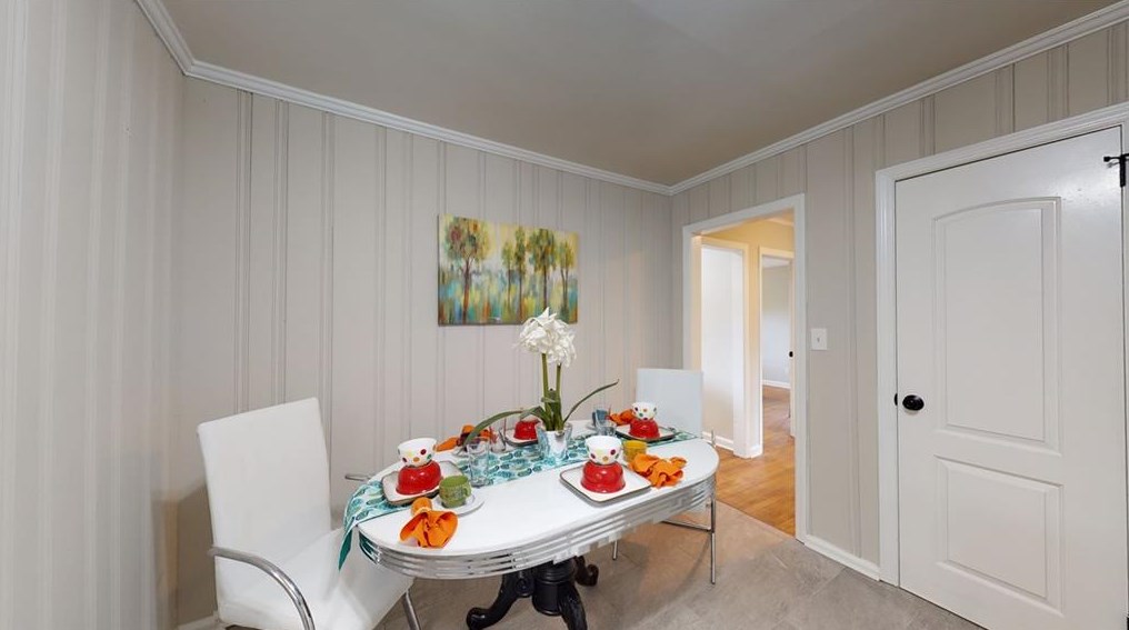 1530 Woodland Cir, Atlanta GA  30316-3160 exterior