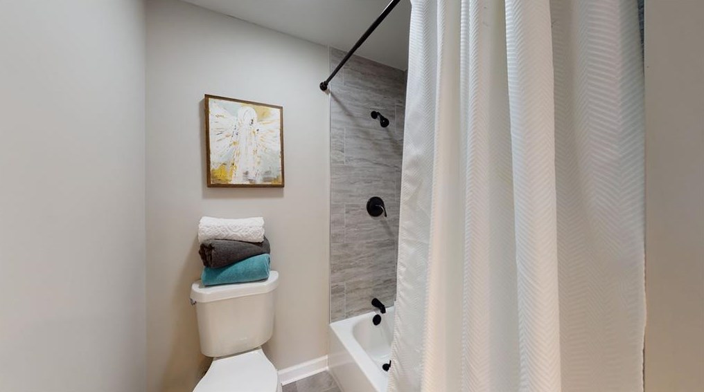 1530 Woodland Cir, Atlanta GA  30316-3160 exterior