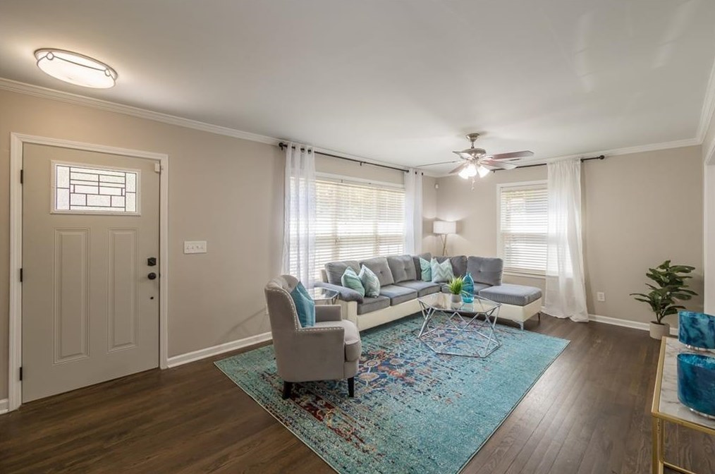 1506 Deerwood Dr, Decatur GA  30030-4516 exterior