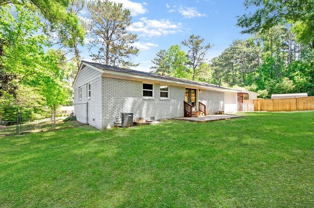 2575 Woodgreen Dr, Atlanta GA  30341-5137 exterior