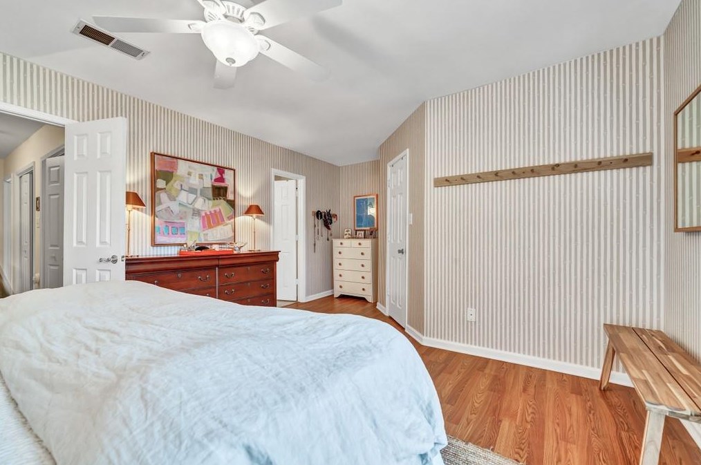 1230 Weatherstone Dr, Atlanta GA  30324-4644 exterior