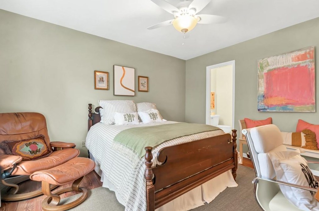 1230 Weatherstone Dr, Atlanta GA  30324-4644 exterior