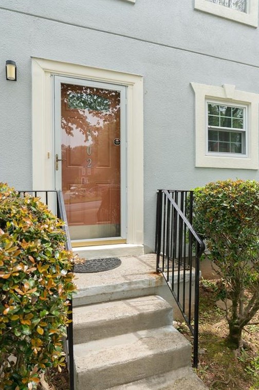 3202 Kingswood Gln, Decatur GA  30034-6709 exterior