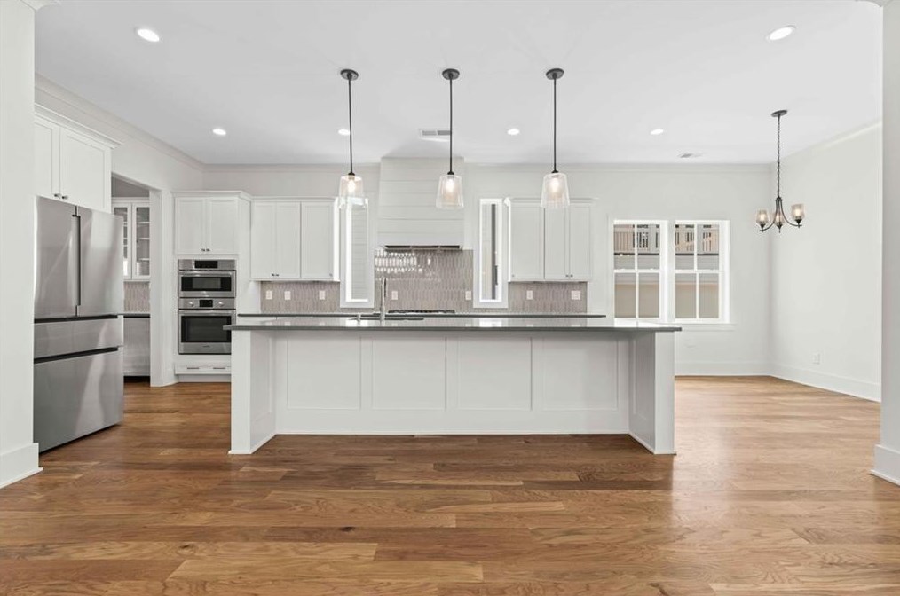 121 Mead Rd, Decatur GA  30030-3621 exterior