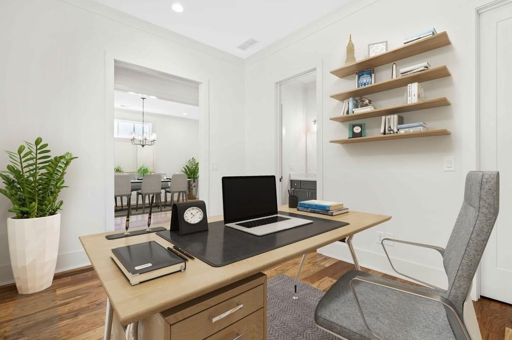 121 Mead Rd, Decatur GA  30030-3621 exterior