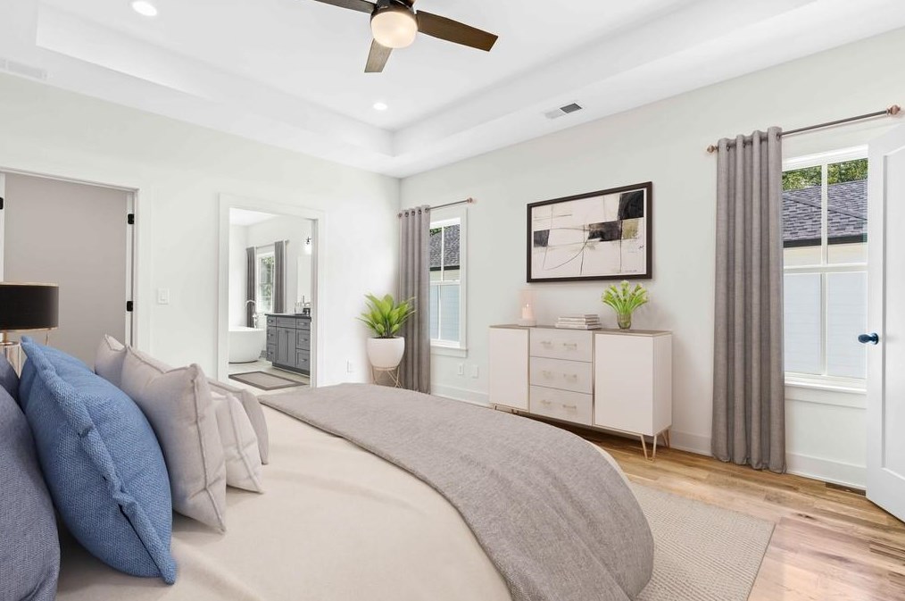 121 Mead Rd, Decatur GA  30030-3621 exterior