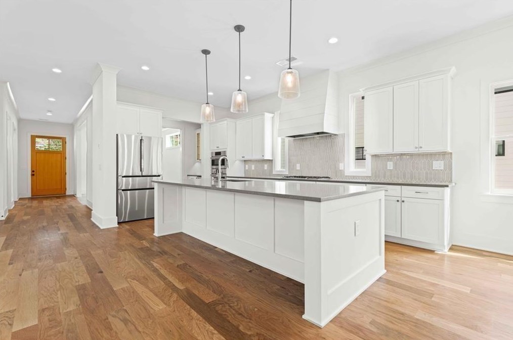 121 Mead Rd, Decatur GA  30030-3621 exterior