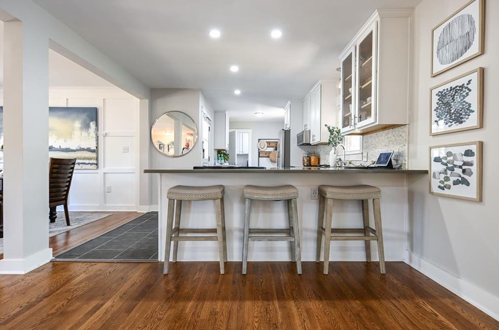 4308 Lake Laurel Dr, Smyrna GA  30082-4311 exterior