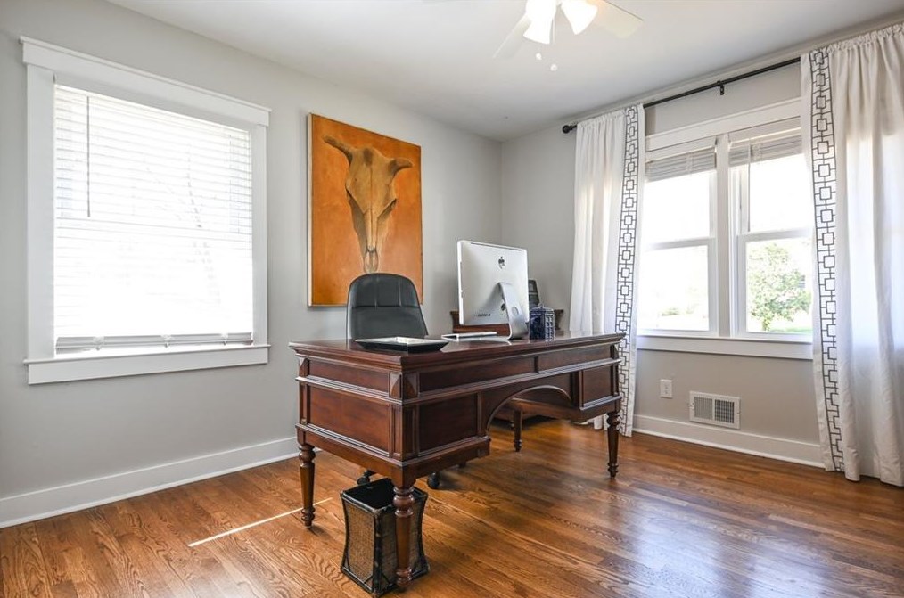 4308 Lake Laurel Dr, Smyrna GA  30082-4311 exterior