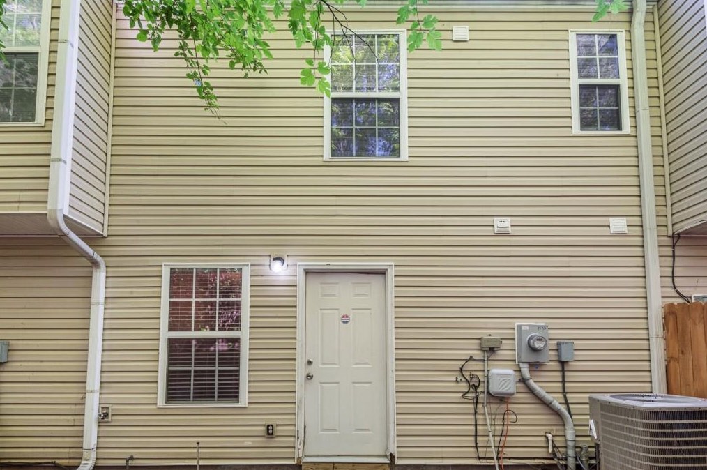 1535 Eastern Sunrise Ln, Decatur GA  30034-1690 exterior