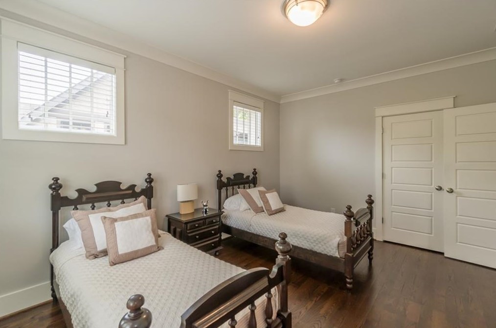 451 3rd Ave, Decatur GA  30030-4237 exterior