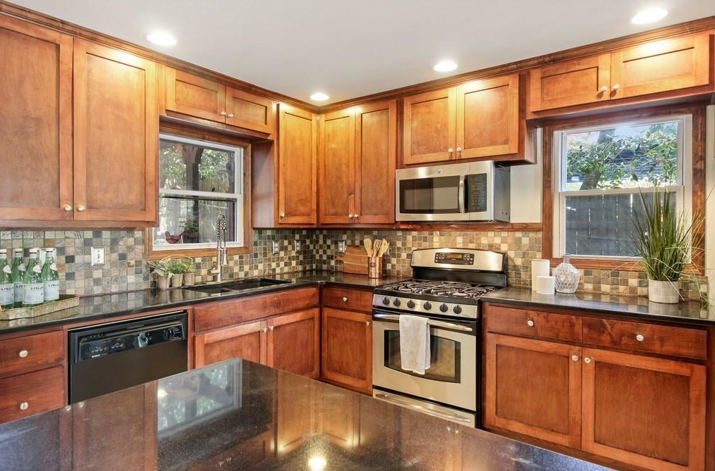 312 Huron St, Decatur GA  30030-1867 exterior