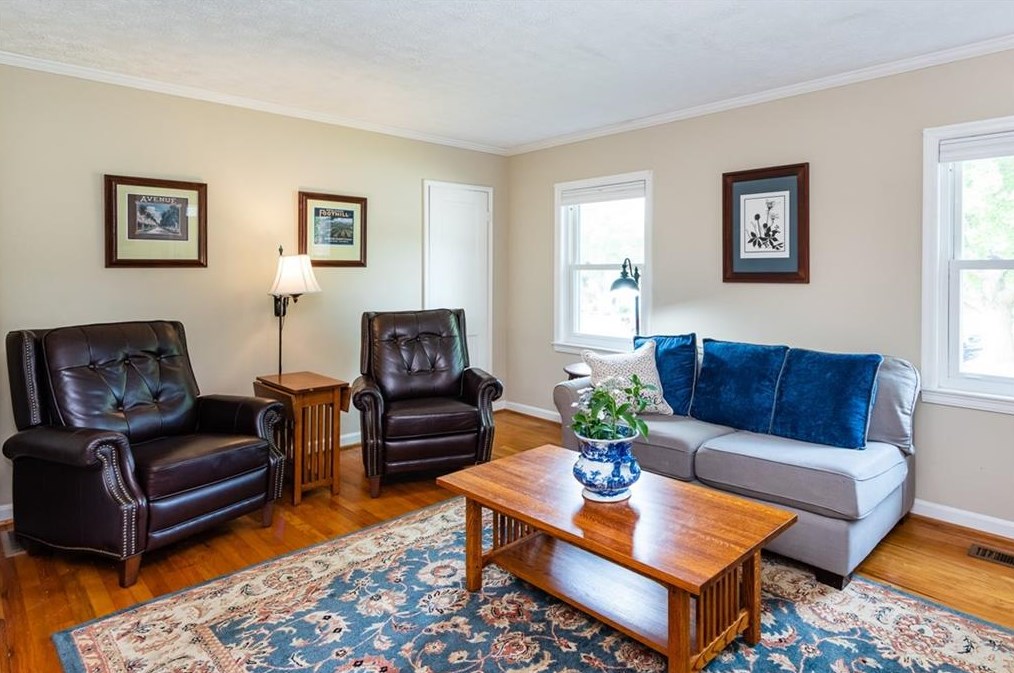 435 Pensdale Rd, Decatur GA  30030-1414 exterior