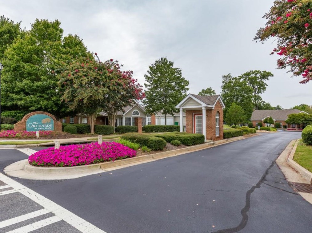 22107 Harvest Rdg Ln, Alpharetta GA 30022-8656 exterior