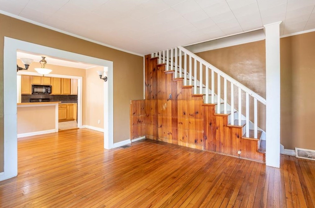 643 Sycamore Dr, Decatur GA  30030-2750 exterior