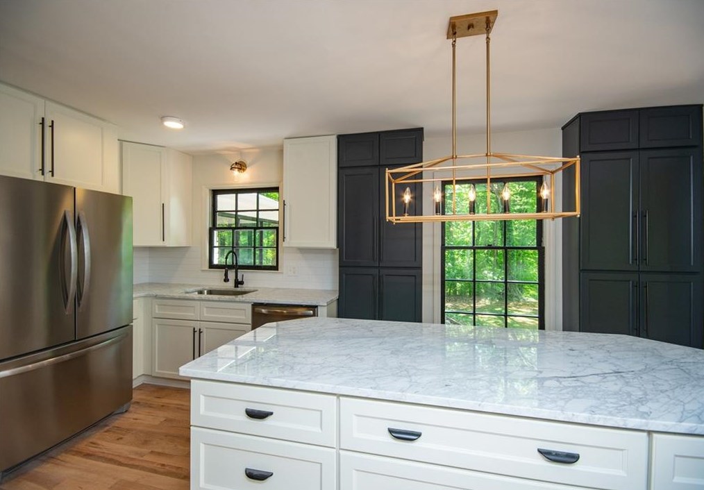 4570 Orkney Ln, Atlanta GA  30331-7438 exterior