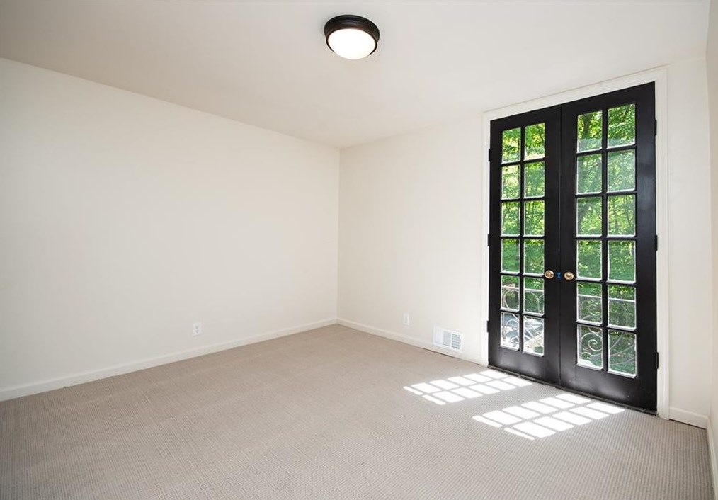 4570 Orkney Ln, Atlanta GA  30331-7438 exterior