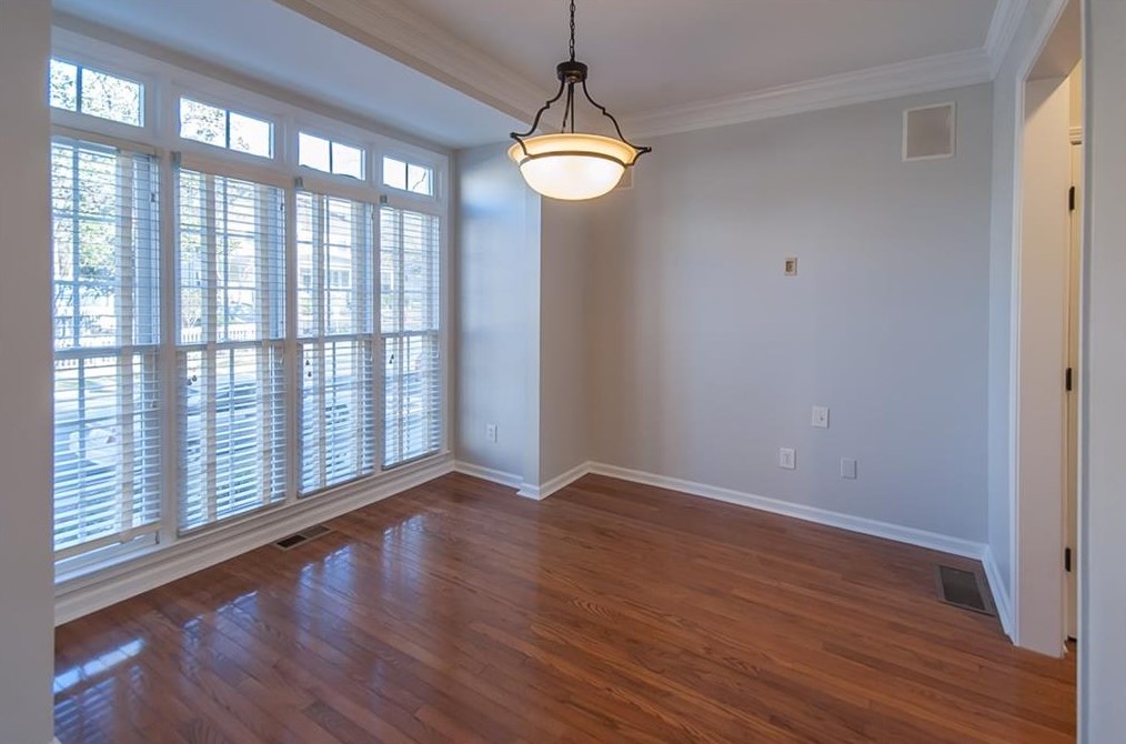 130 Church St, Decatur GA  30030-3325 exterior