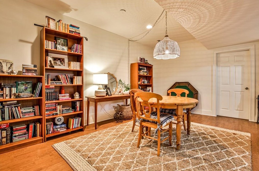 510 Adams St, Decatur GA  30030-5210 exterior