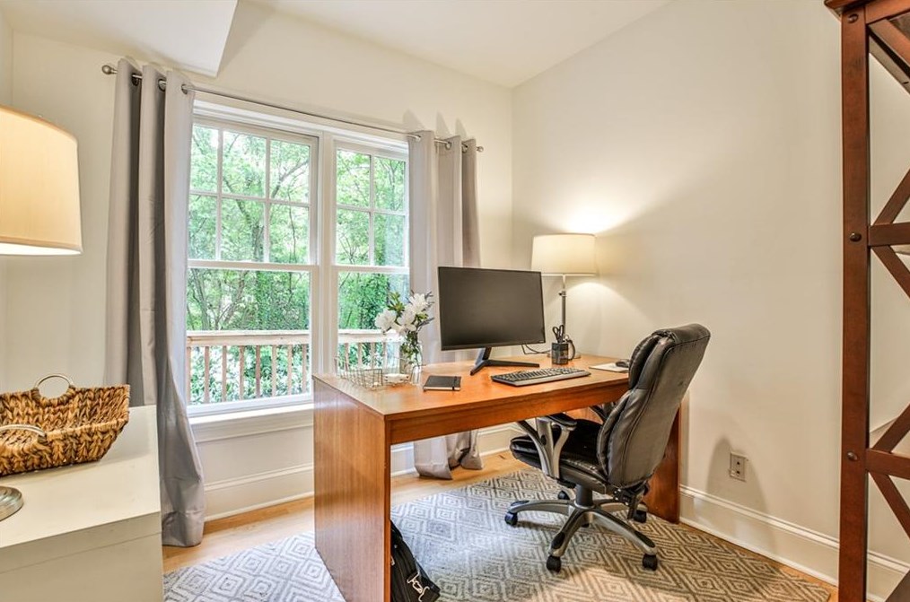 510 Adams St, Decatur GA  30030-5210 exterior