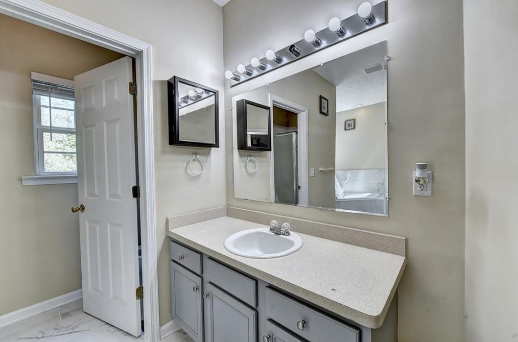 4461 Dogwood Farms Dr, Decatur GA  30034-6305 exterior