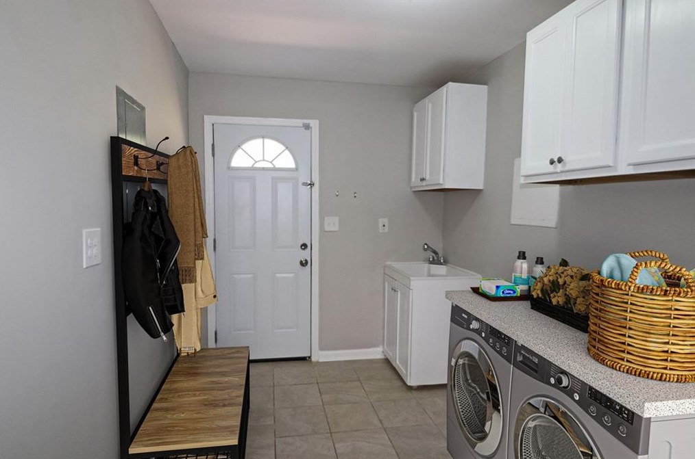 4041 Brookcrest Cir, Decatur GA  30032-3820 exterior