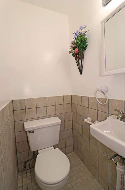 4041 Brookcrest Cir, Decatur GA  30032-3820 exterior