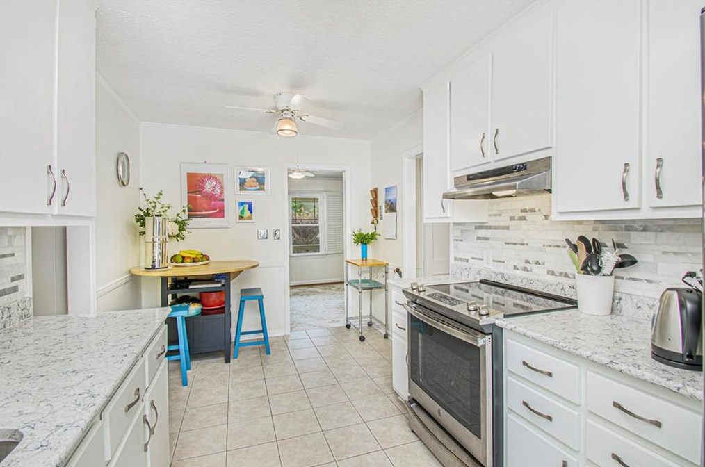 1194 Love St, Smyrna GA  30080-4337 exterior