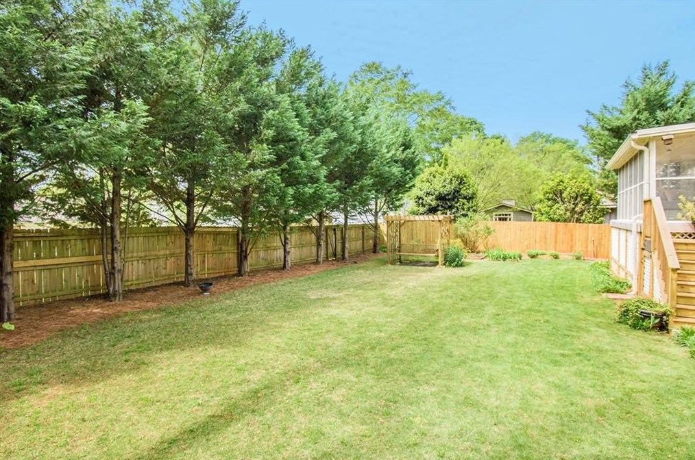 1194 Love St, Smyrna GA  30080-4337 exterior