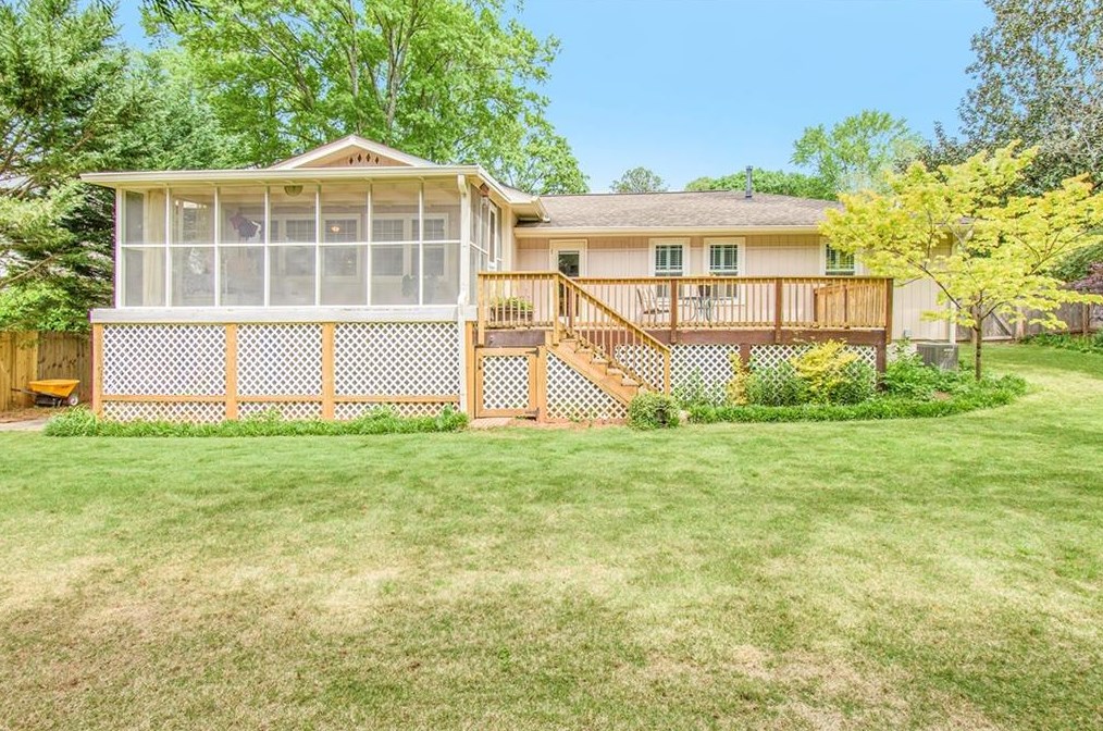 1194 Love St, Smyrna GA  30080-4337 exterior