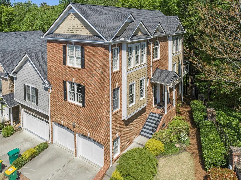 5492 Glenridge Dr, Atlanta GA  30342-1320 exterior