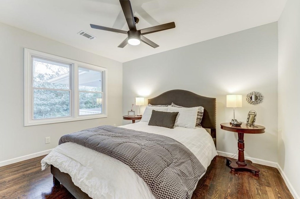 1893 Winthrop Dr, Atlanta GA  30331-1713 exterior