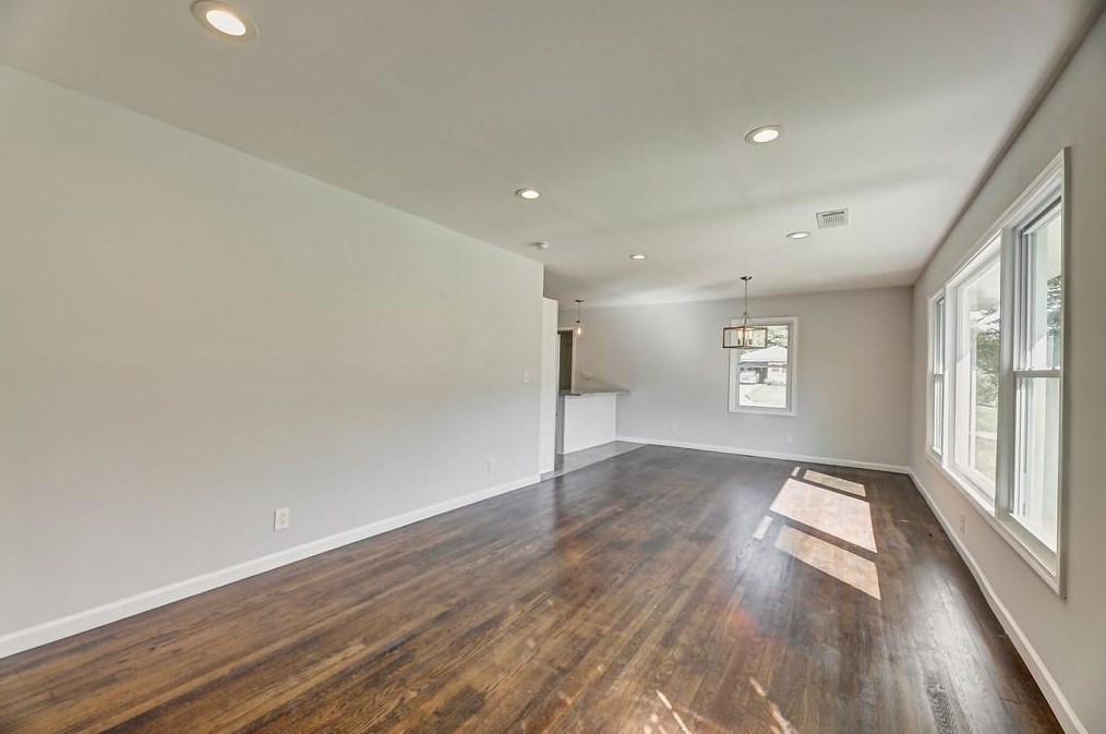 1893 Winthrop Dr, Atlanta GA  30331-1713 exterior