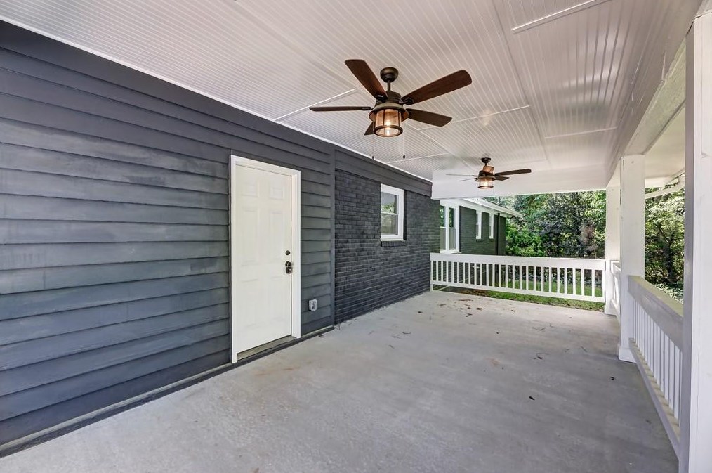 1893 Winthrop Dr, Atlanta GA  30331-1713 exterior