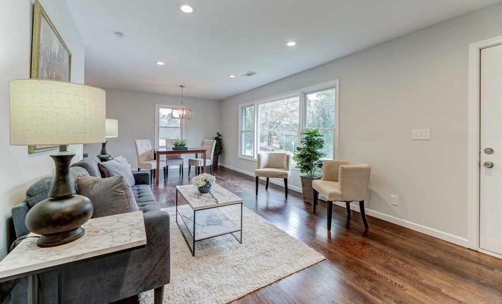 1893 Winthrop Dr, Atlanta GA  30331-1713 exterior