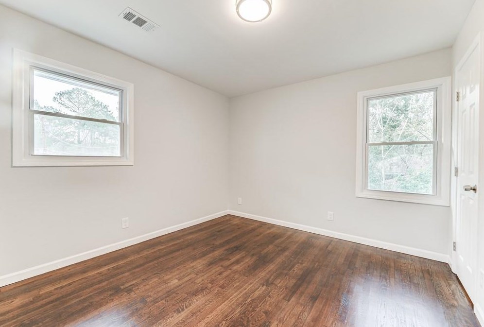 1893 Winthrop Dr, Atlanta GA  30331-1713 exterior