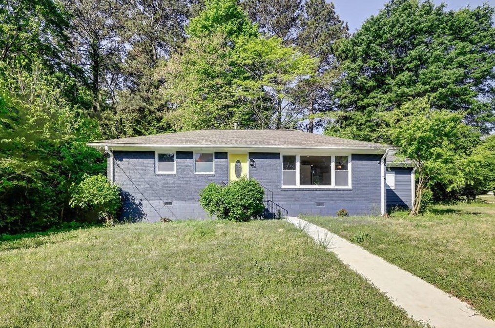 1893 Winthrop Dr, Atlanta GA  30331-1713 exterior