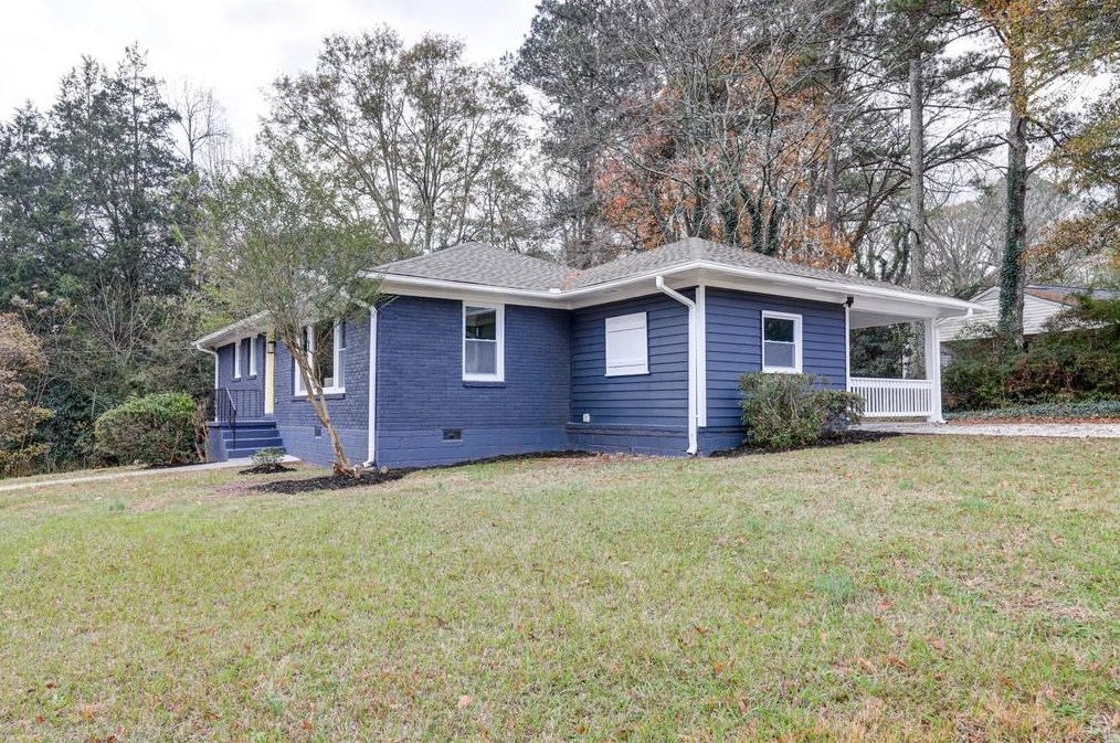 1893 Winthrop Dr, Atlanta GA  30331-1713 exterior