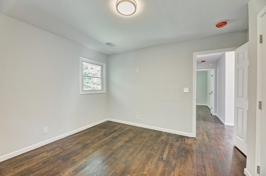 1893 Winthrop Dr, Atlanta GA  30331-1713 exterior